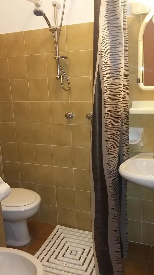 Hotel Al Cacciatore San Zeno di Montagna 0*,  Italy