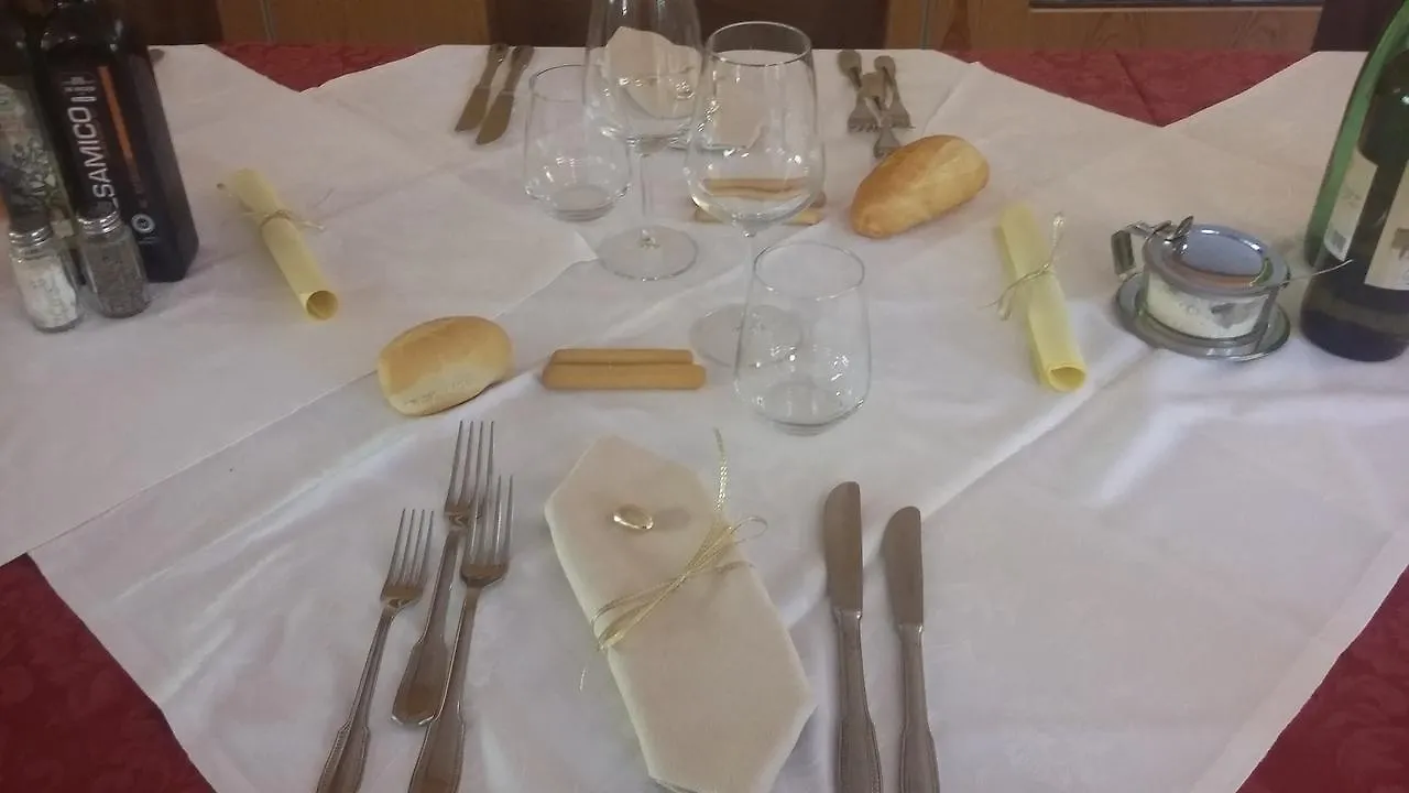 Hotel Al Cacciatore San Zeno di Montagna