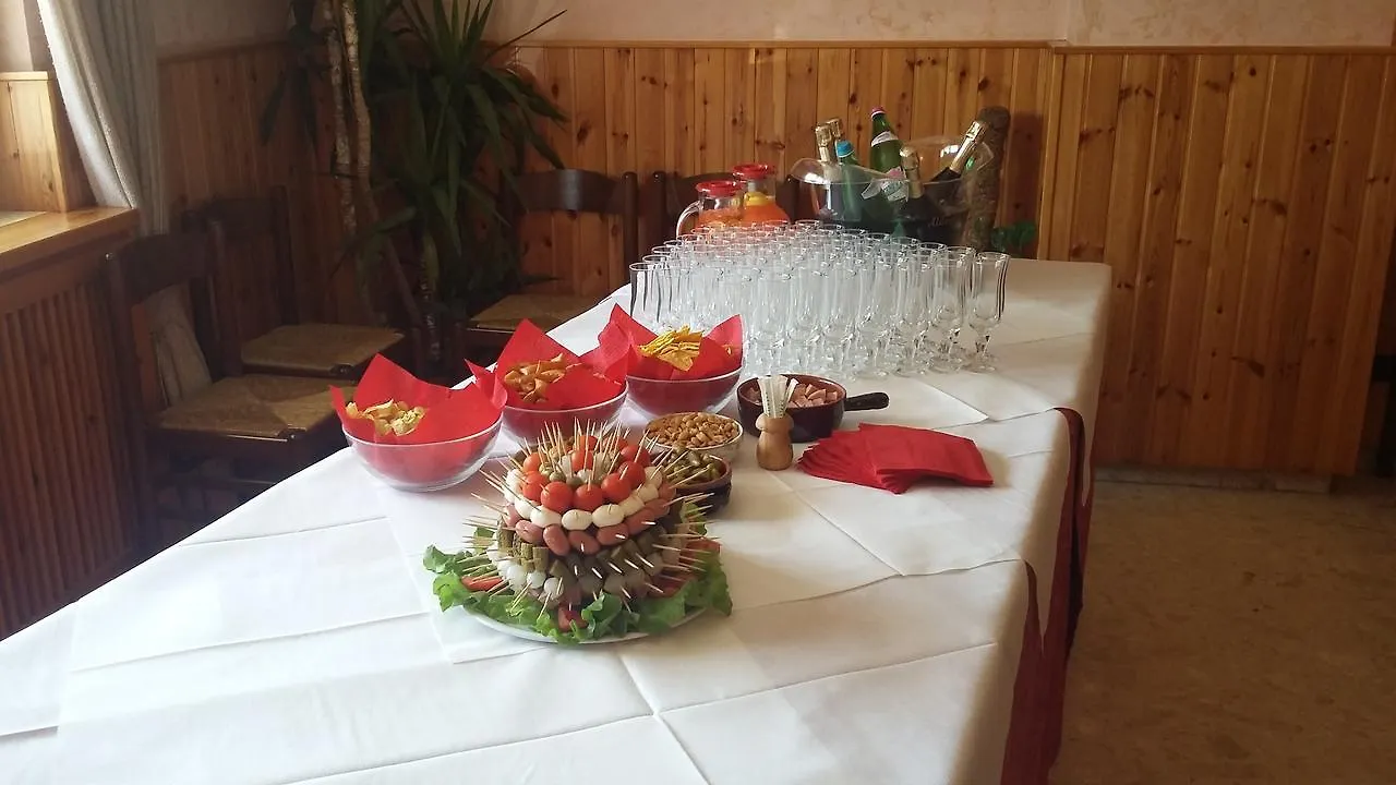 Hotel Al Cacciatore San Zeno di Montagna